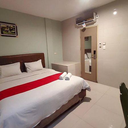 Permata Inn Medan Eksteriør bilde