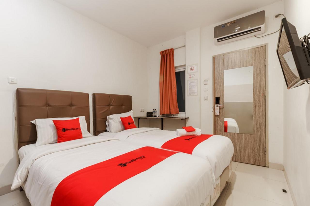 Permata Inn Medan Eksteriør bilde
